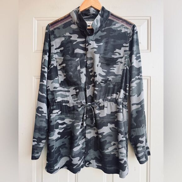 NWT Knox Rose Grey Camo Jacket Size M Tie Waist Mid Length Mandarin Collar - Picture 3 of 6